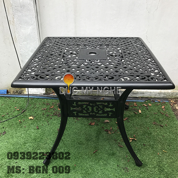 Bàn ghế nhôm đúc BGN 009